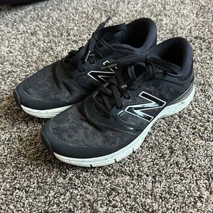 Women’s Size 8.5 New Balance 711 Cush Running Shoes